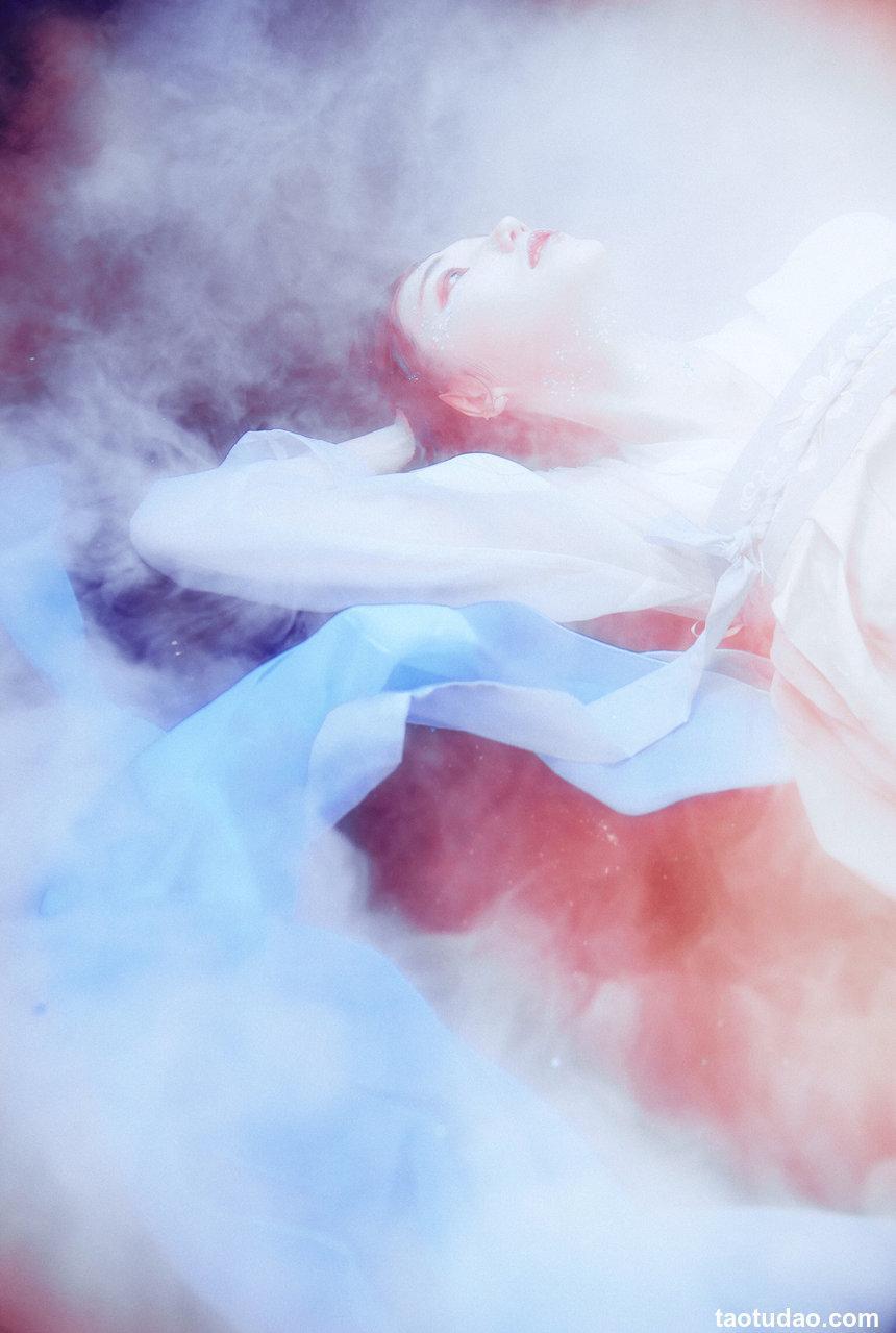 南桃Momoko NO.42 蓝汉服 [16P-82MB]