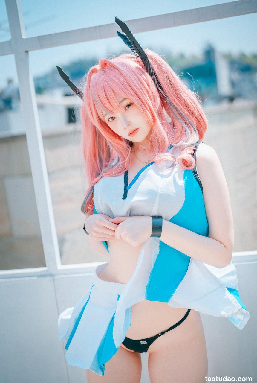 DJAWA Photo - Bambi - USS Bremerton [77P/921MB]