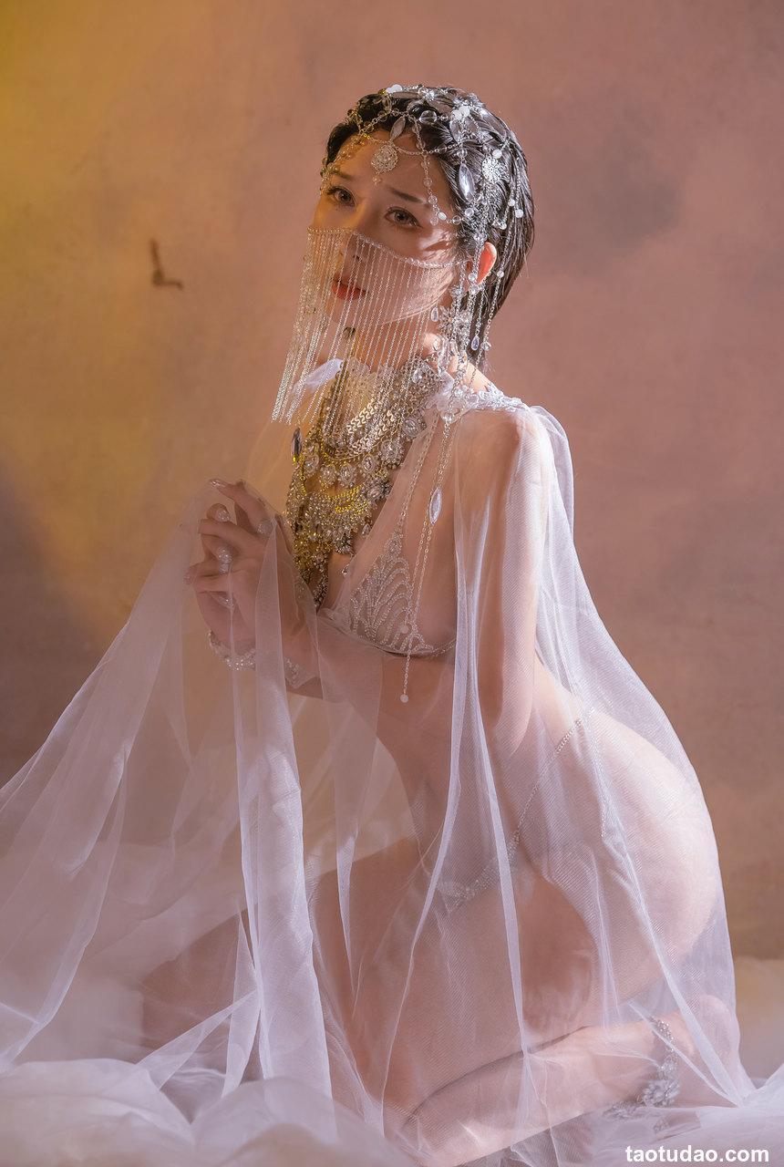 云溪溪 - NO.44 奶桃 Iceland spar冰洲石 [40P-541MB]