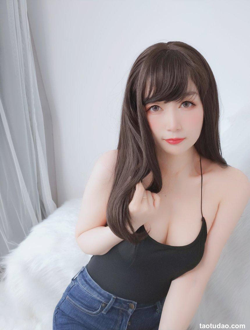 Coser小姐姐白银81-露背上衣 [63P1V308MB]