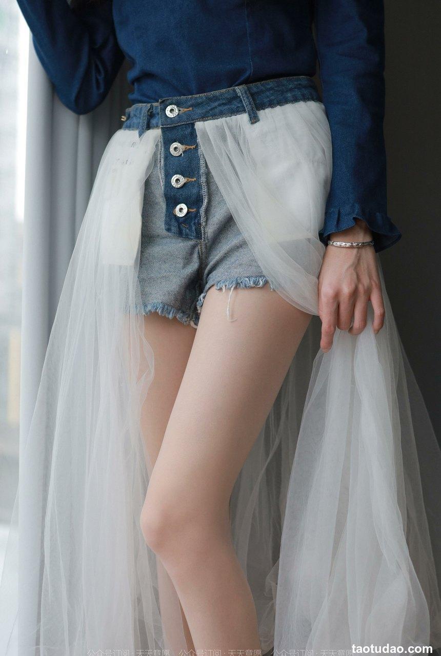 [IESS异思趣向]2022.03.31 丝享家1045：团团《长腿白纱》[95P／145MB]