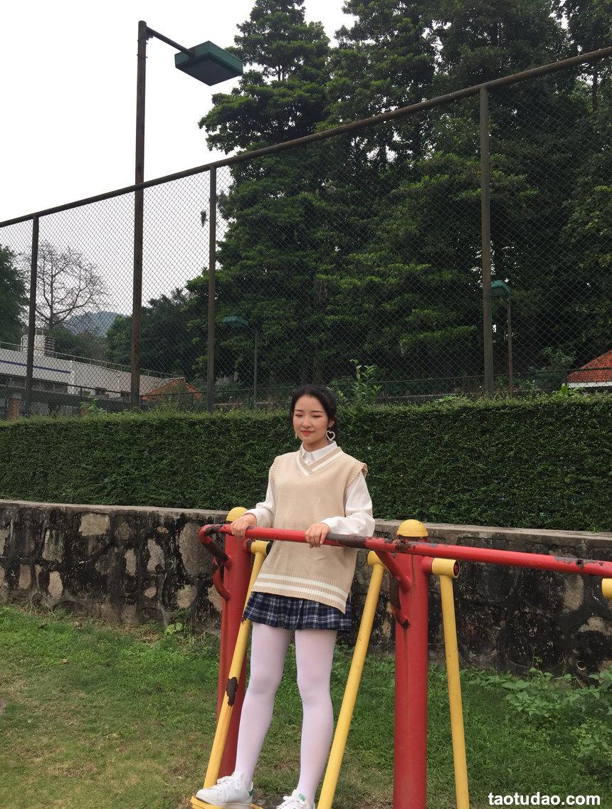 [最爱帆布鞋] 丝袜美腿写真 ON.04