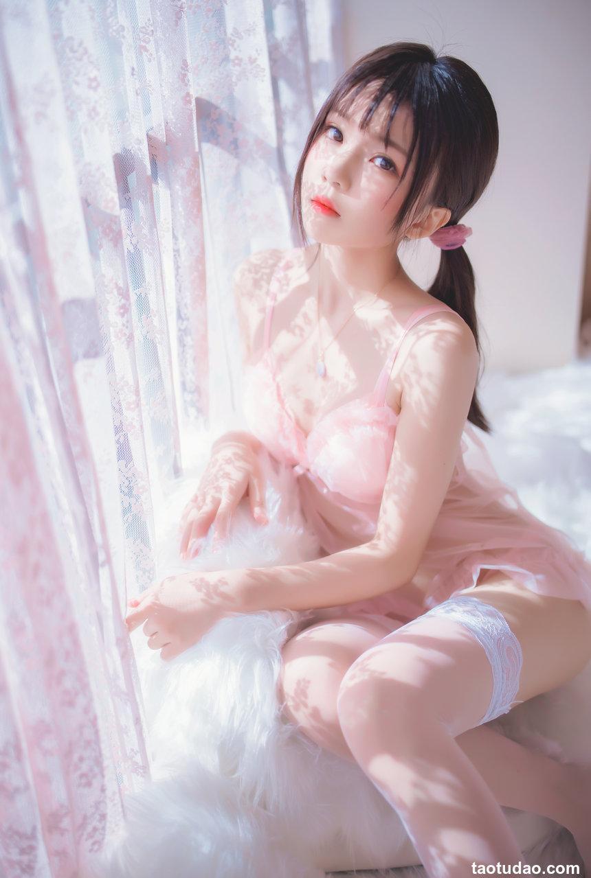 桜桃喵 - 初恋02 [39P-568MB]