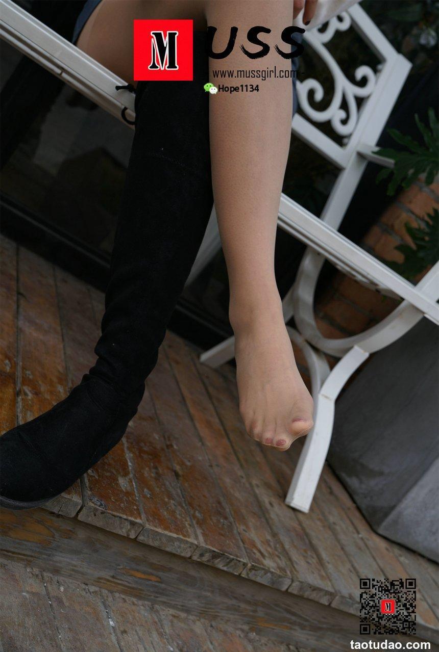 [MussGirl慕丝女郎]NO.024 燕姐我就爱拖鞋穿鞋咋啦~[95P／444MB]