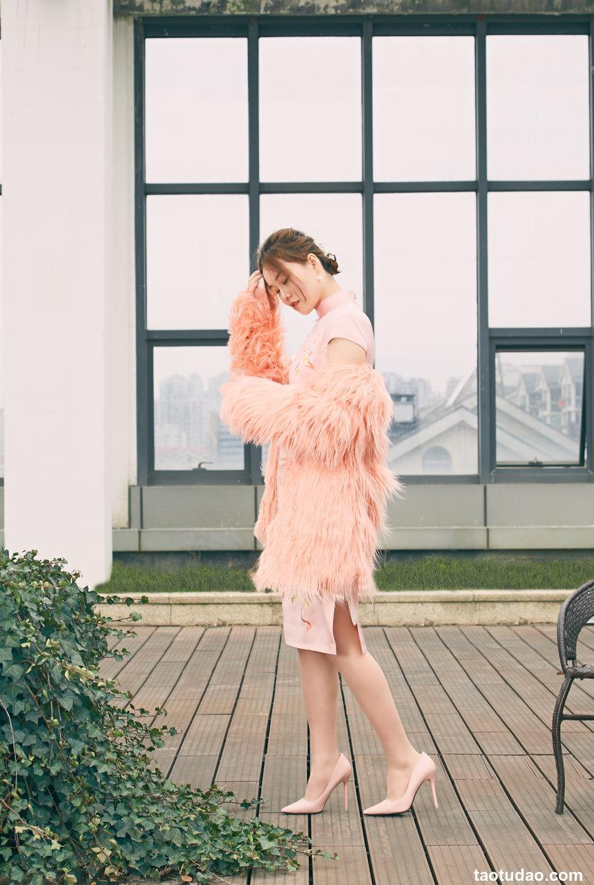 奈丝写真 NO.079 奈丝捋捋被风吹乱的秀发–露露 [34P+294M]