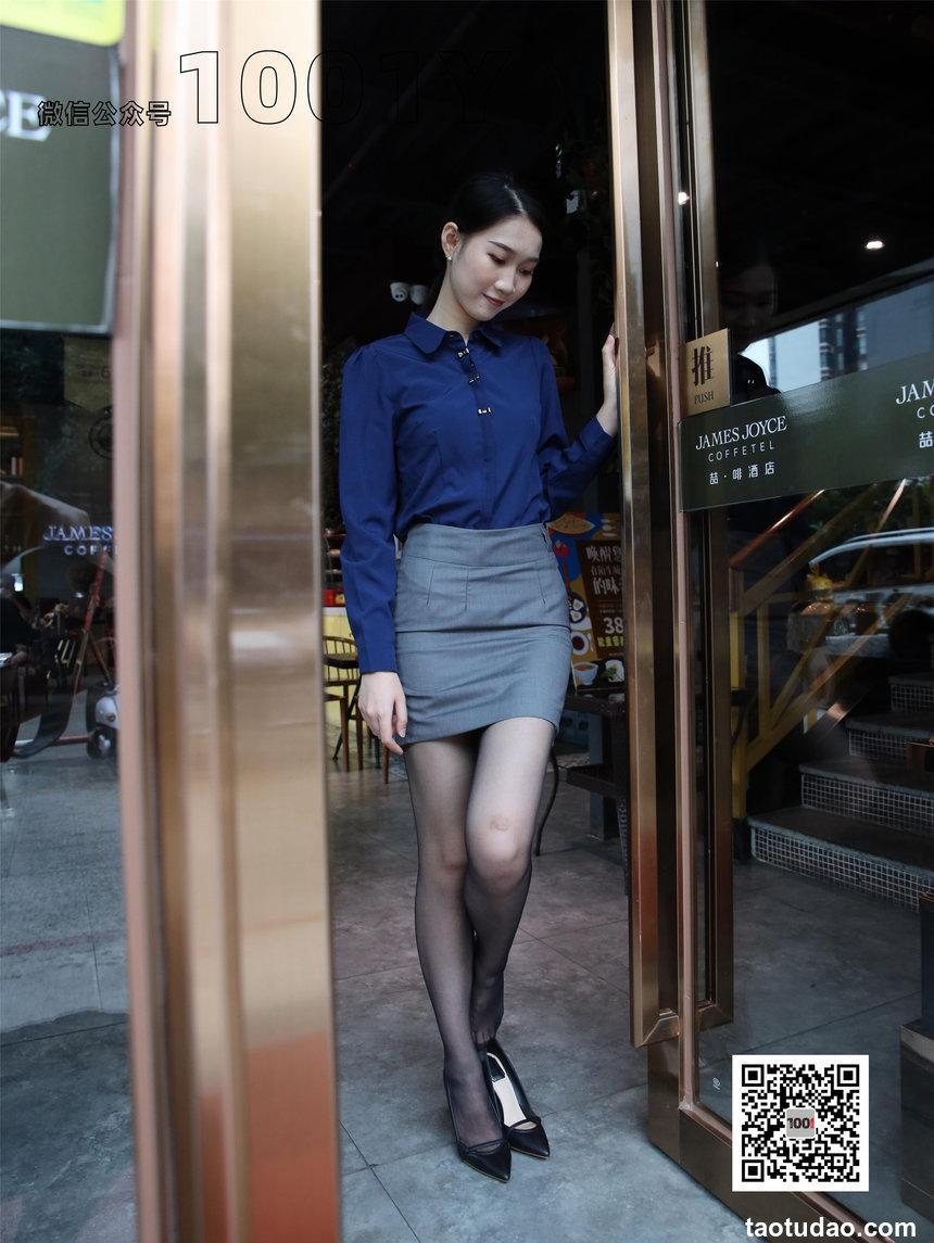 [IESS异思趣向] 一千零一夜 模特：腿腿《餐厅的服务员2》