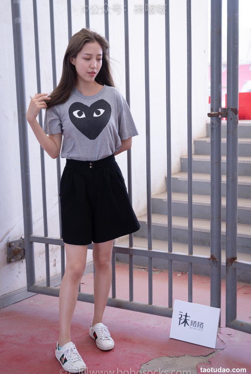 [BoBoSocks袜啵啵]积分限定作品 NO.006 泡芙-板鞋、天蓝色短棉袜、裸足[138P／1.16GB]