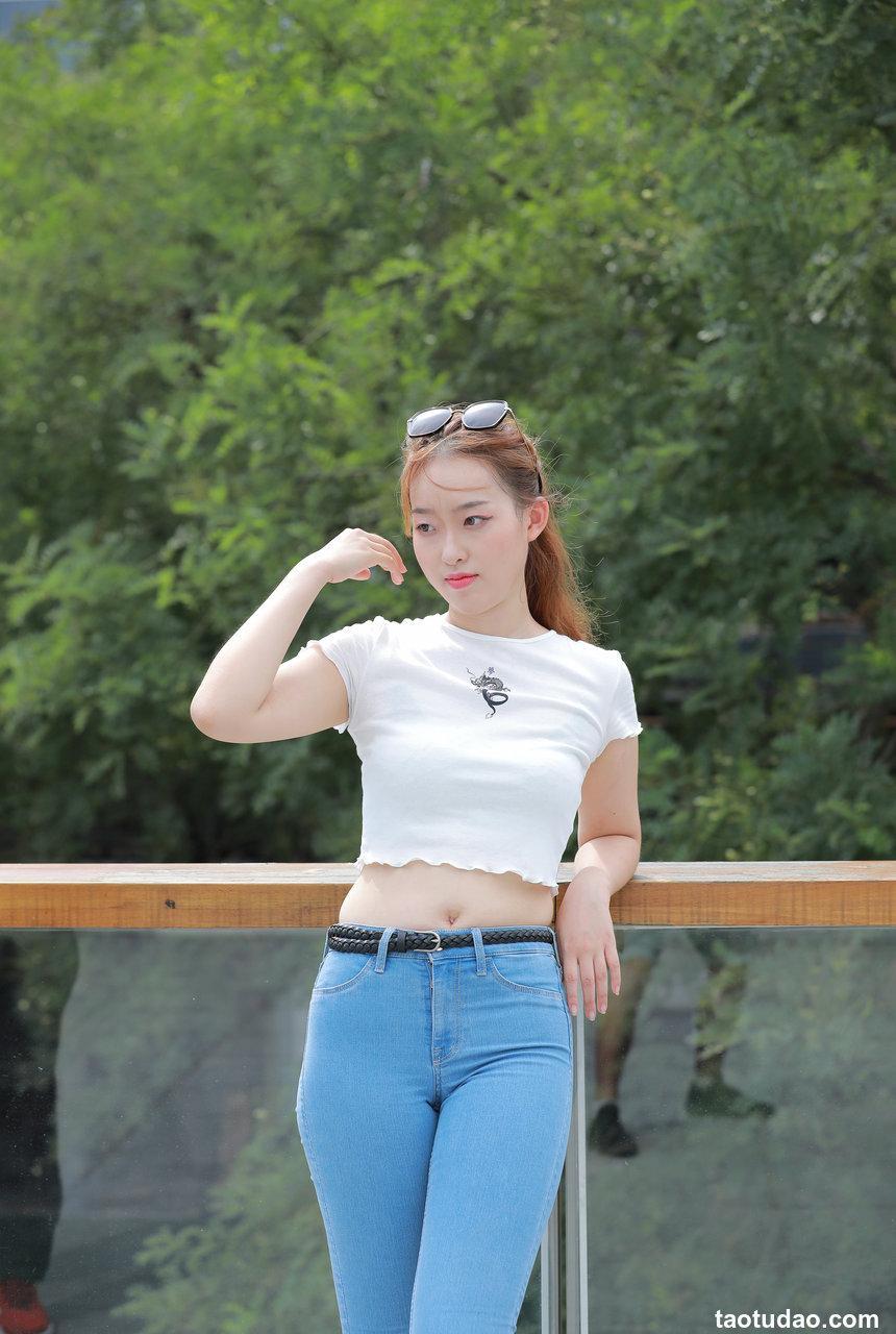 都市丽人长腿牛仔裤小姐姐【270P+3V/4.29G】