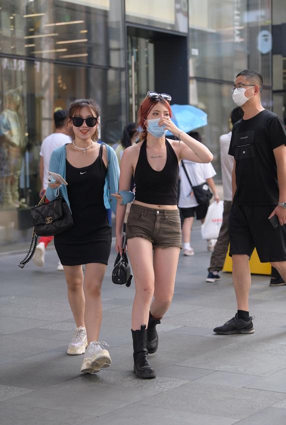 都市丽人黑靴热裤美女【36P-807MB】