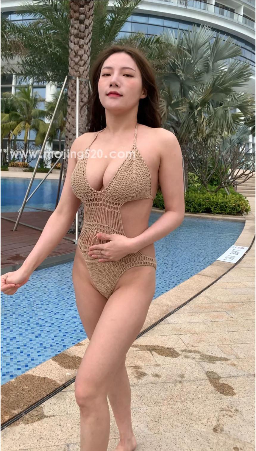 都市丽人丰满大奶肥臀泳装长腿美女【1V-7.15G】