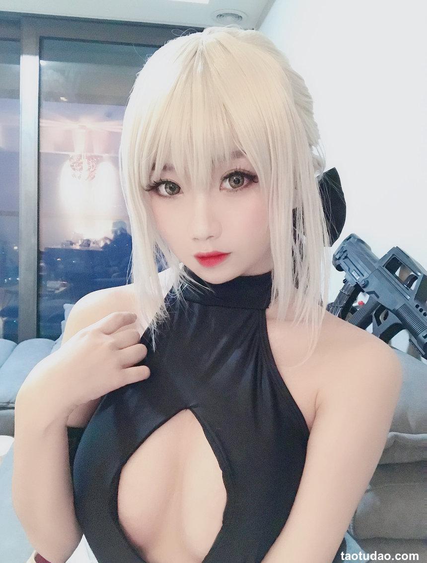 鬼畜瑶 NO.027 黑呆泳装自拍 [8P 39M]