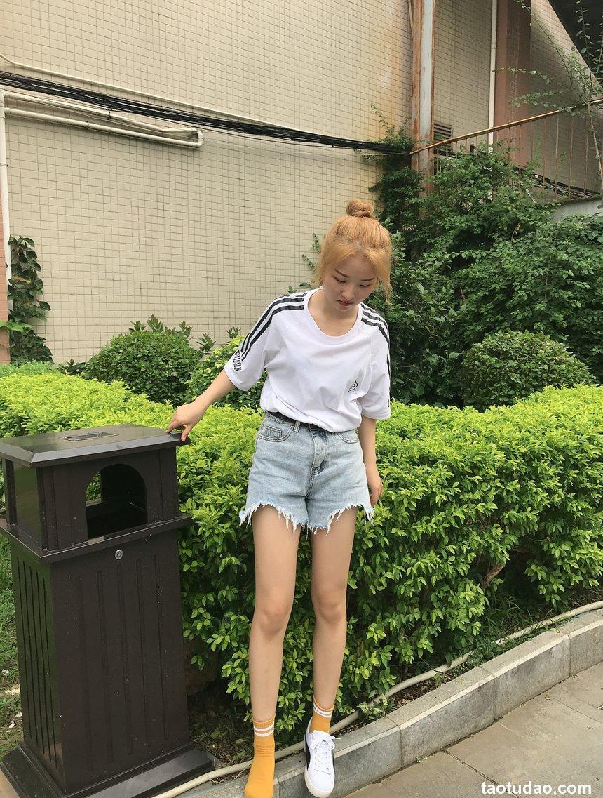 [最爱帆布鞋] 丝袜美腿写真 ON.38 图套