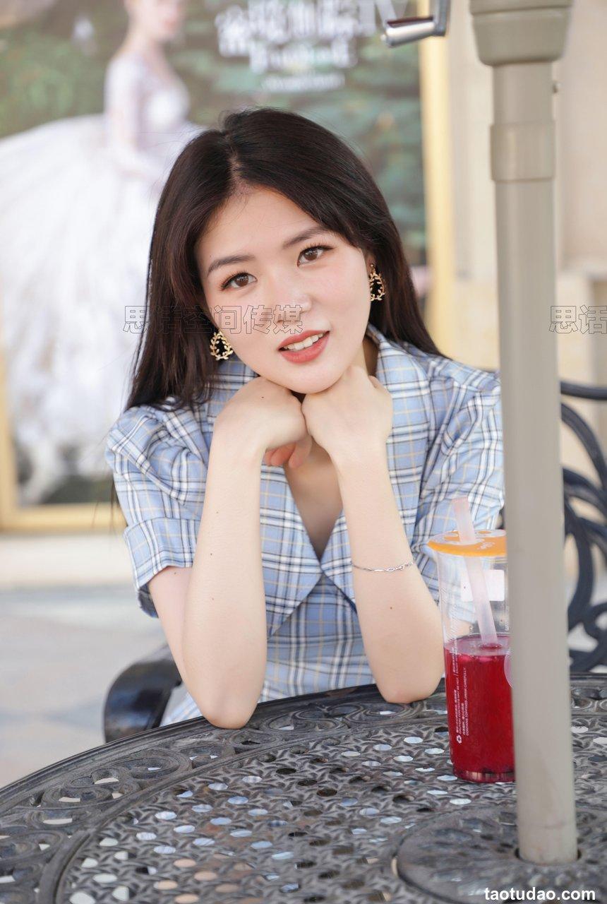 [SiHua思话]SJ022 筱蝶 楼梯道的学院女神[46P／103MB]