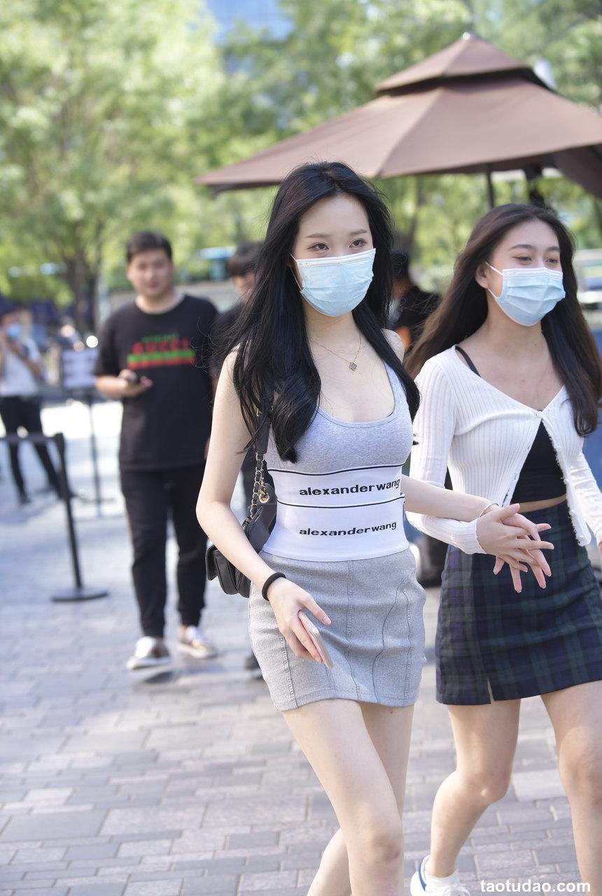 都市丽人修身抹胸包臀裙【100P-2.01G】