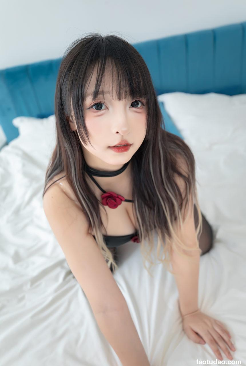 神楽坂真冬-午夜玫瑰[75P+2V-315MB]