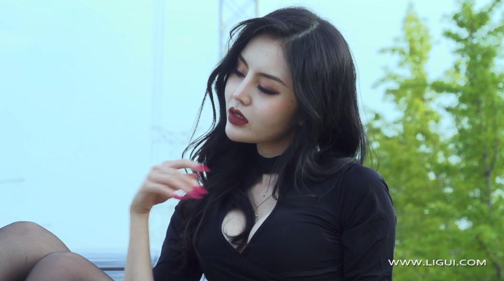 [Ligui丽柜]HD视频 2021.06.15 香车丽人 凉儿[1V／409MB]