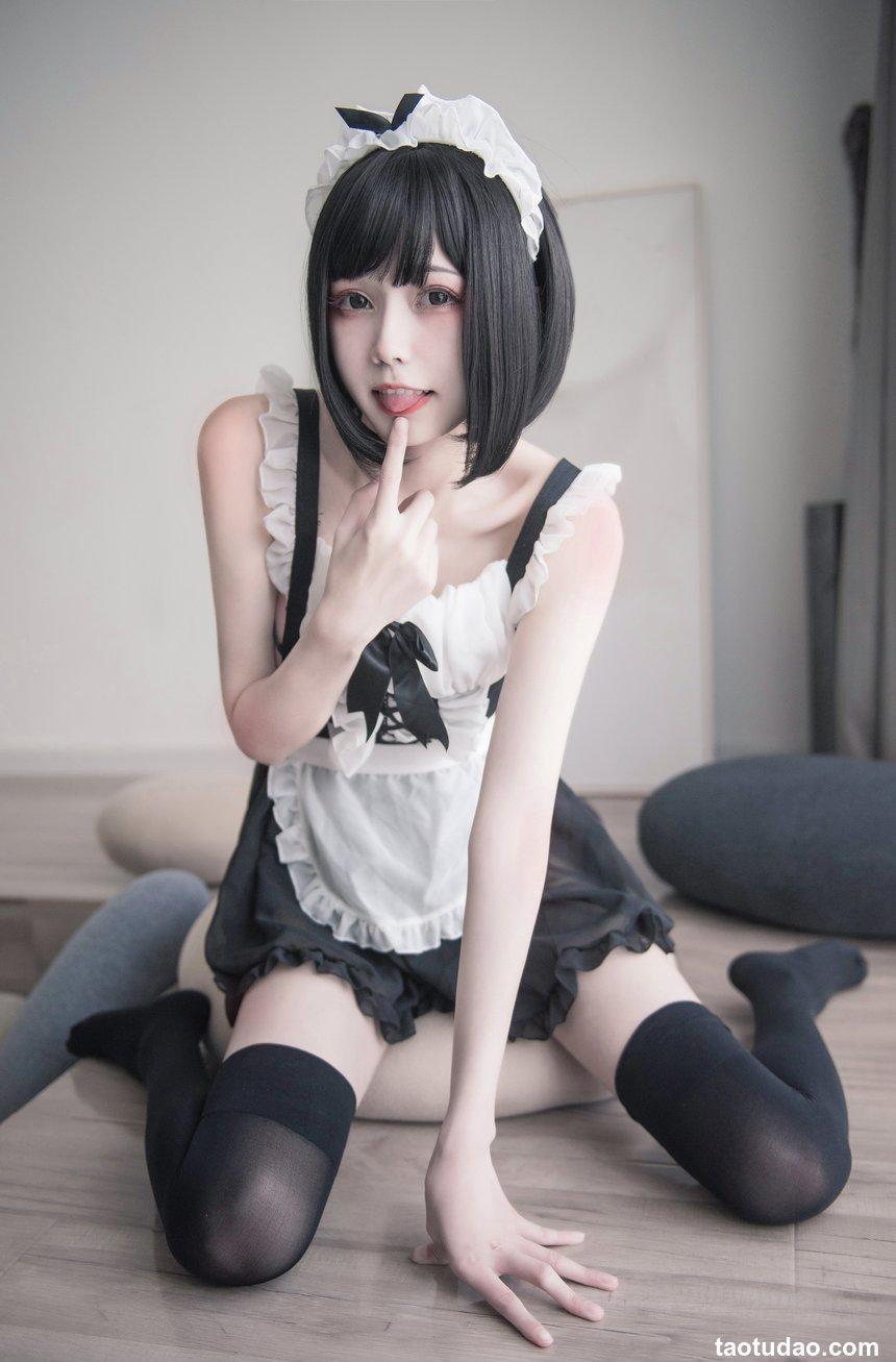 你的负卿 - 露背女仆 [33P-198MB]