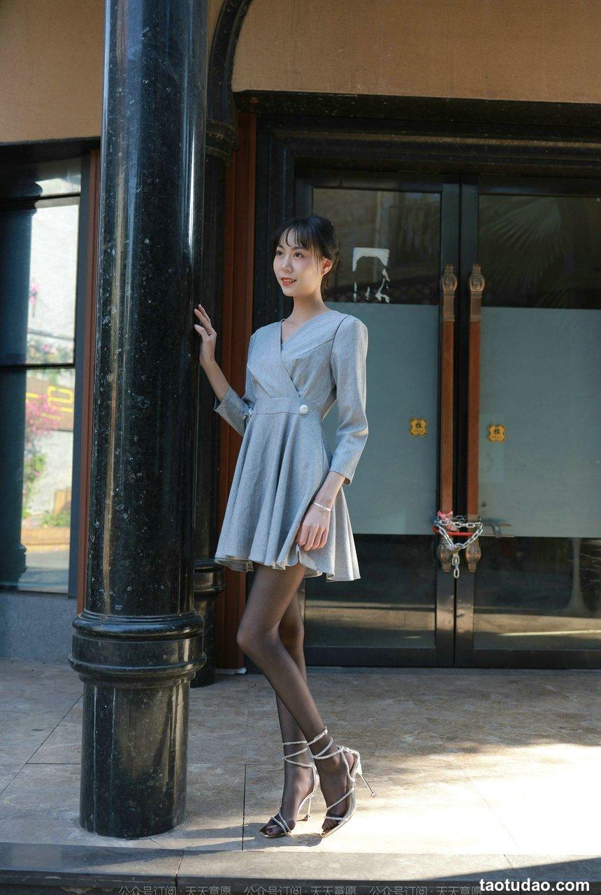 [IESS异思趣向] 2022.02.15 丝享家1005：团团《暖阳下的黑色丝念》[92P／132MB]