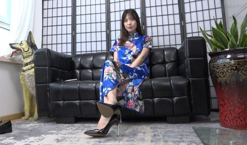 [A&F]丝足视频 113-美女王佳展示她的性感脚丫 [1V-1.93G]