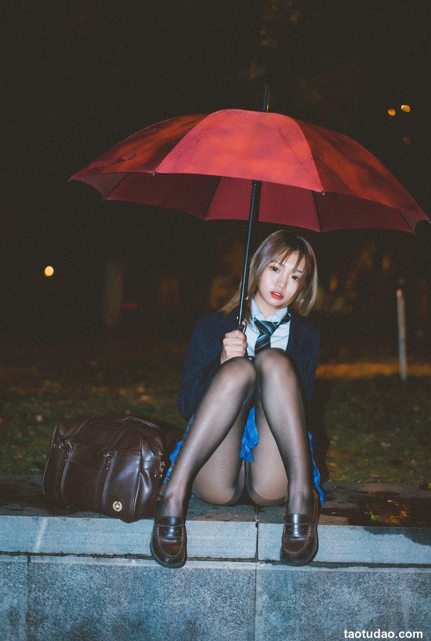 柒柒要乖哦 - NO.14 深夜公园JK [35P-311MB]