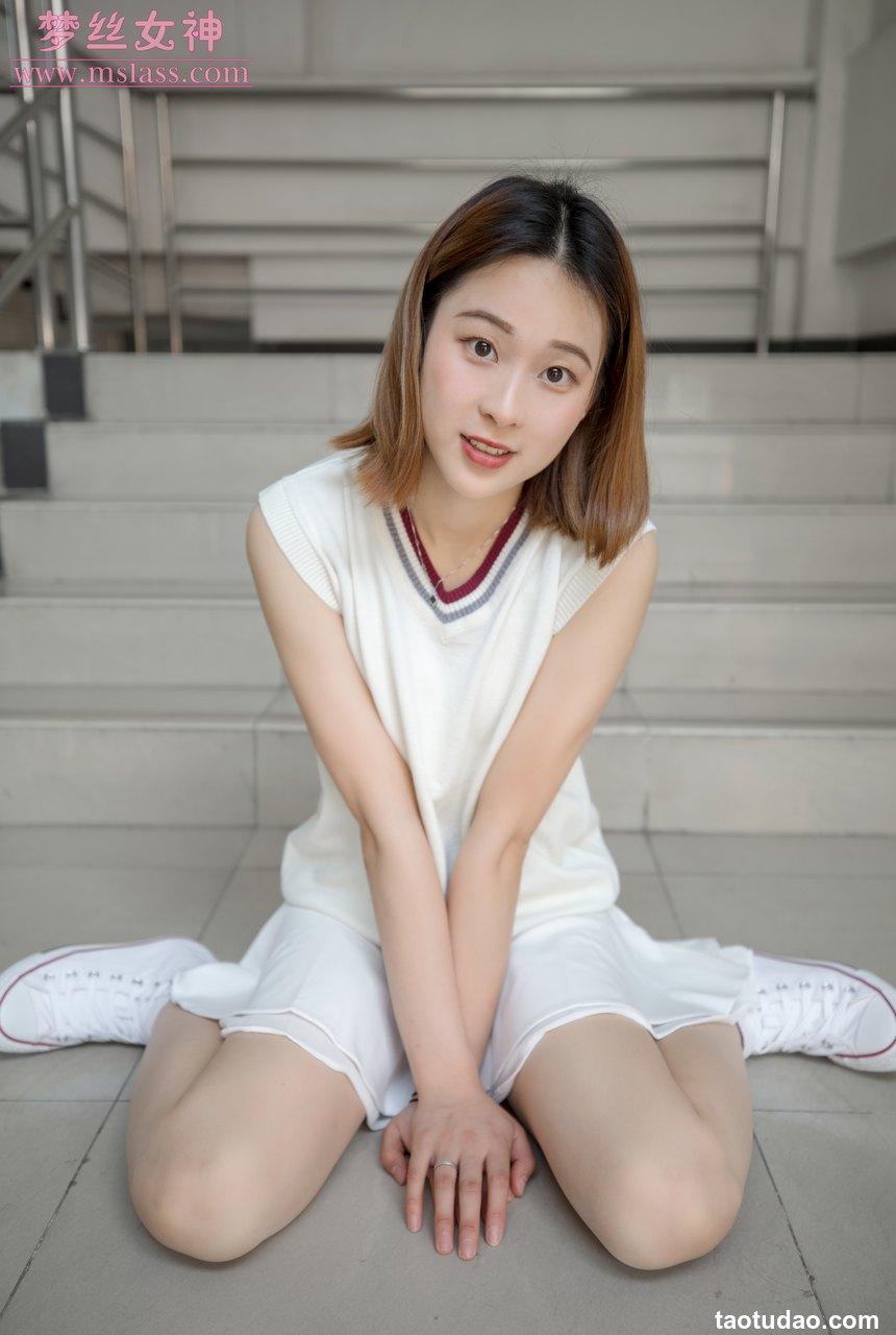 [MSLASS梦丝女神] 2019.05.31 雯雯《学楼丝袜美腿》[65P-341MB]