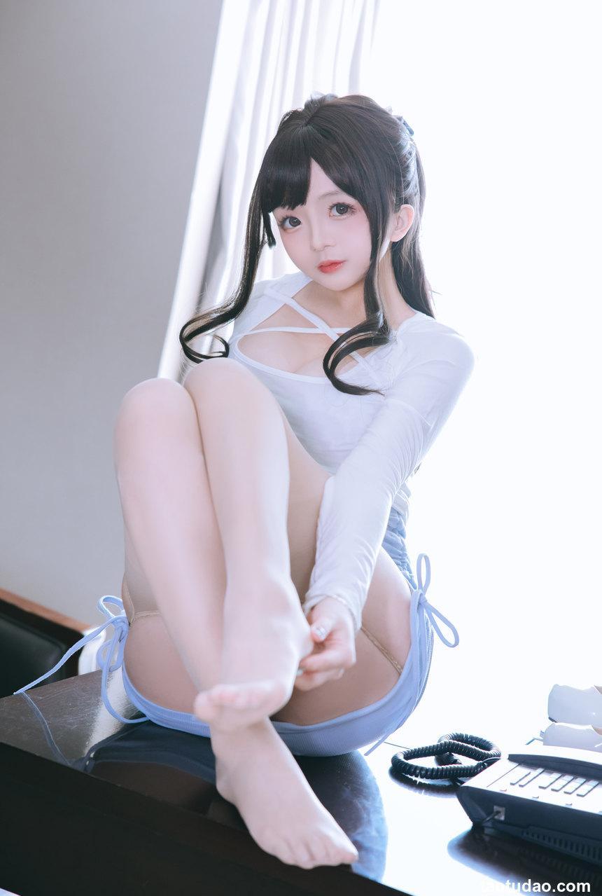 日奈娇 Vol.049 私人秘书[110P-1.43GB]