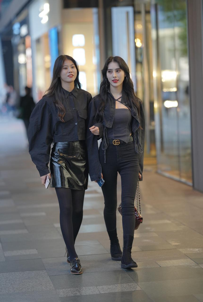 都市丽人街拍两个漂亮的小姐姐【138P-2.23G】