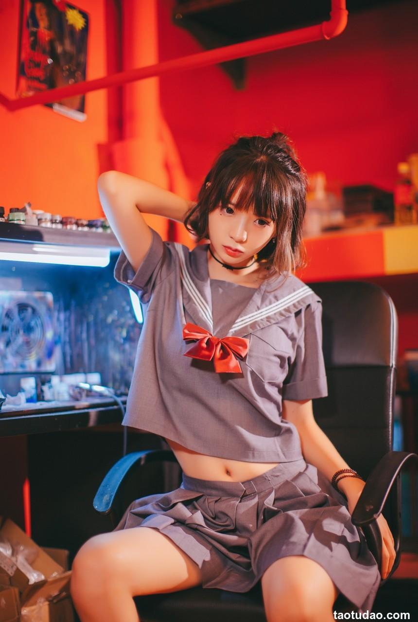 疯猫ss – 被囚禁的少女 [44P]