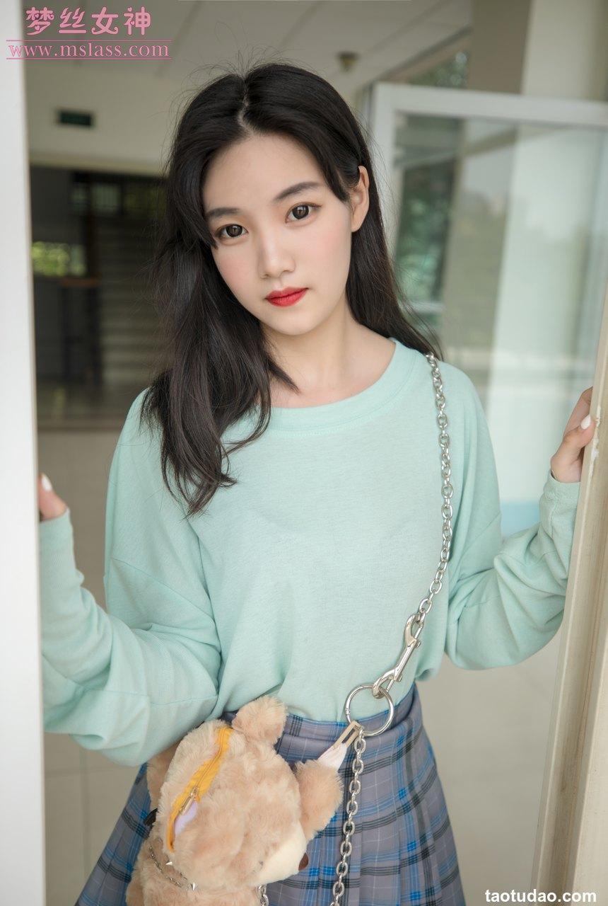 [MSLASS梦丝女神] 2019.06.12 酥酥《恬静的小白鞋丝袜》[68P+1V-783MB]