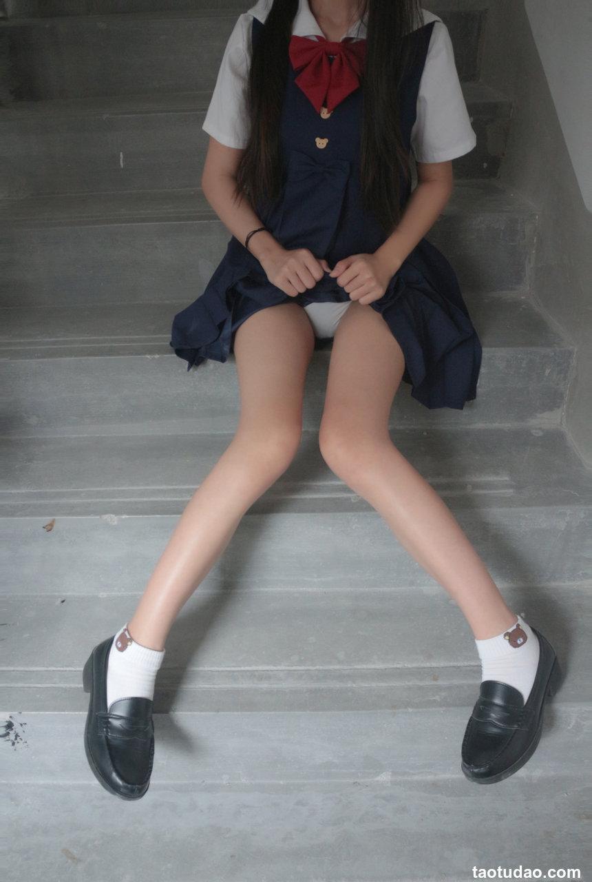 是暖暖呀 - NO.02 楼道阳光 [13P-80MB]