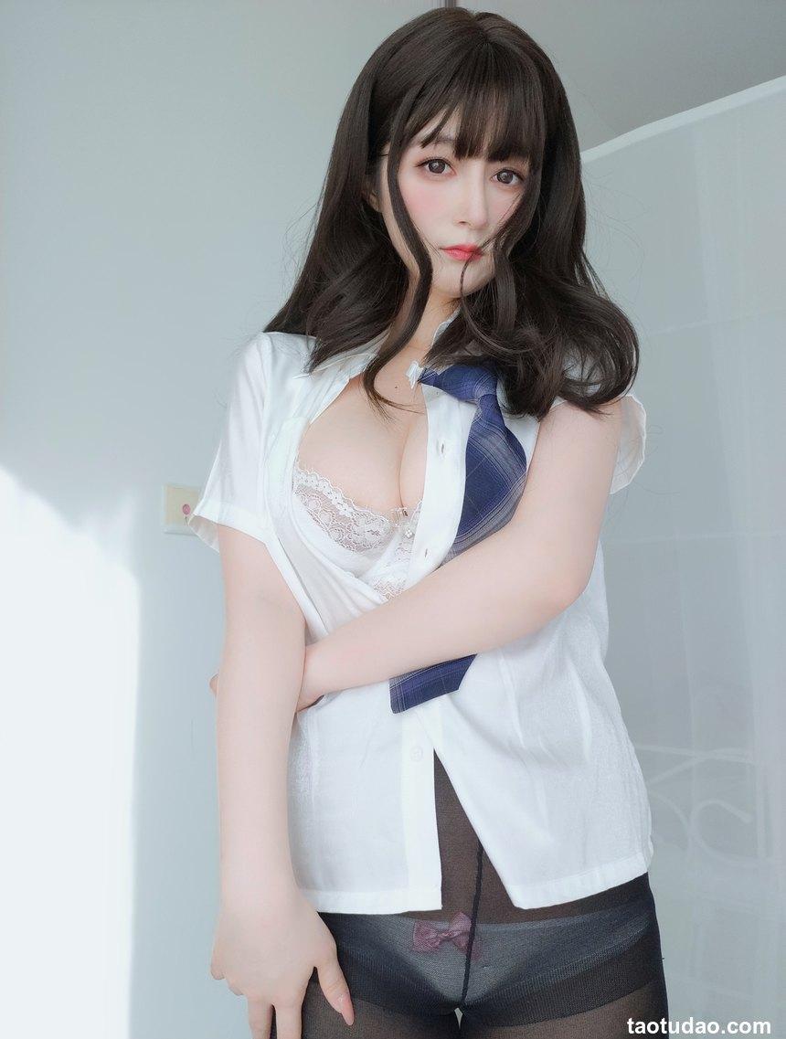 白银81 – [Fantia] 2022年4月 24套合集 [386P+11V-1.30GB]