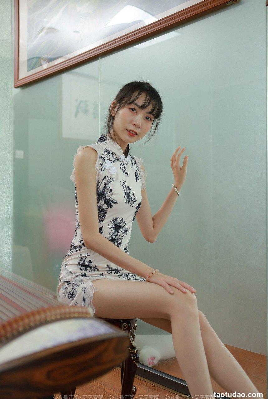 [IESS异思趣向] 2022.02.20 丝享家1008：团团《长腿琴艺美女》[98P／171MB]