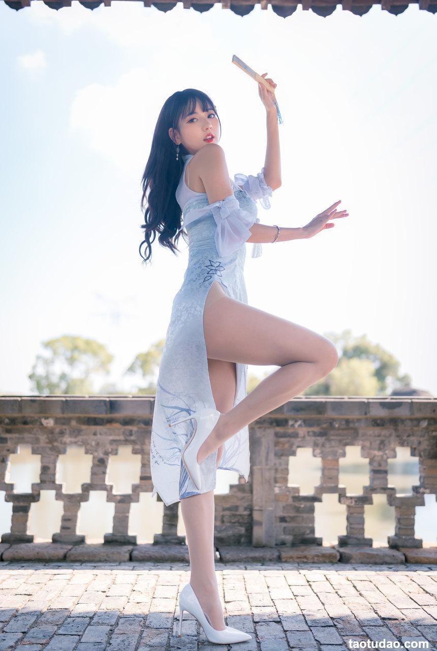 陆卿卿kyokyo NO.009 — 蓝色旗袍 [24P-103M]