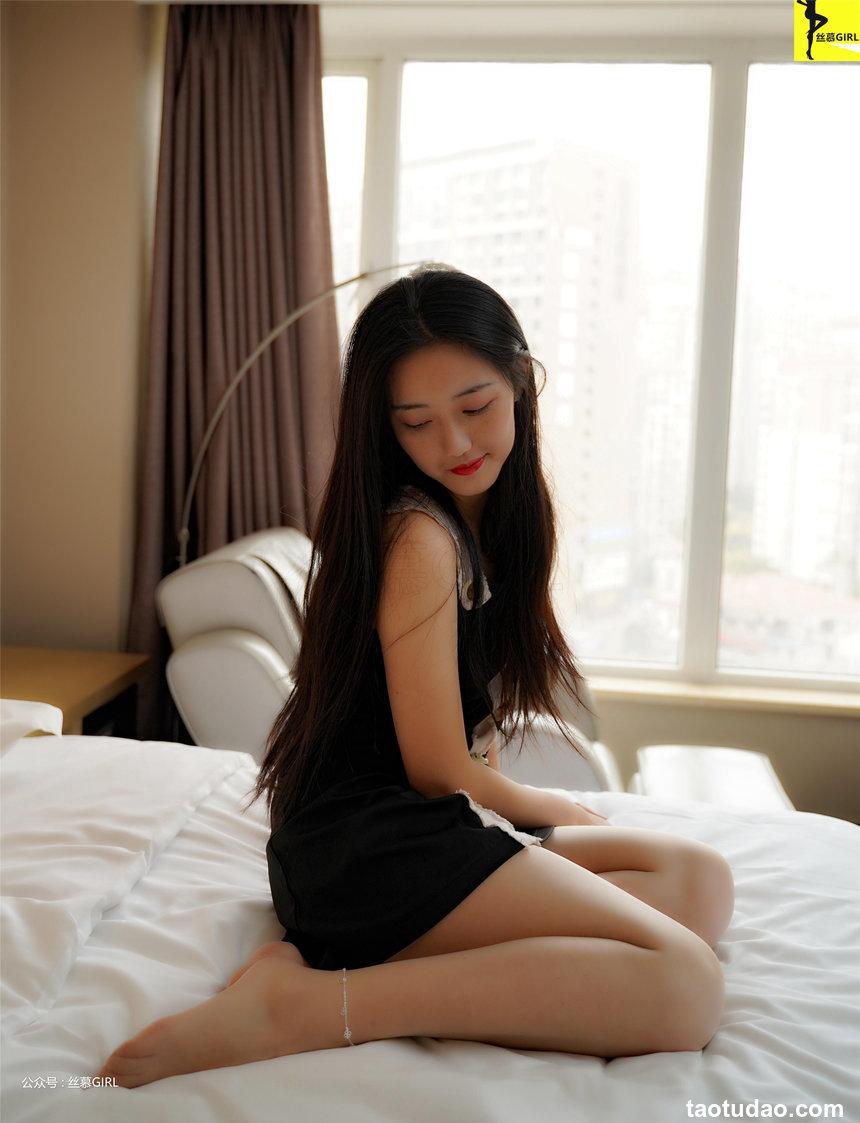 丝慕写真 双双《双双小黑裙》 [66P]