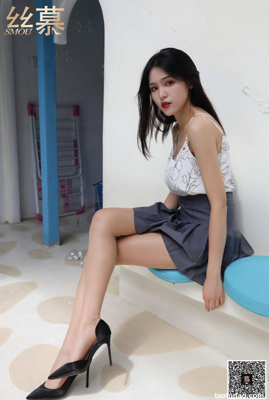 丝慕写真 SM316 泡芙 – 门后的秘密