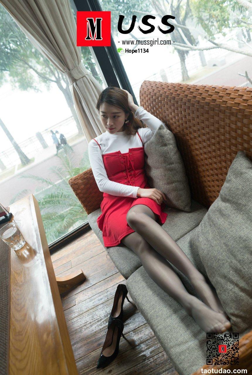 [MussGirl慕丝女郎]NO.039 美貌、智慧与贤惠并存的完全体 - 黑丝小红[93P／293MB]