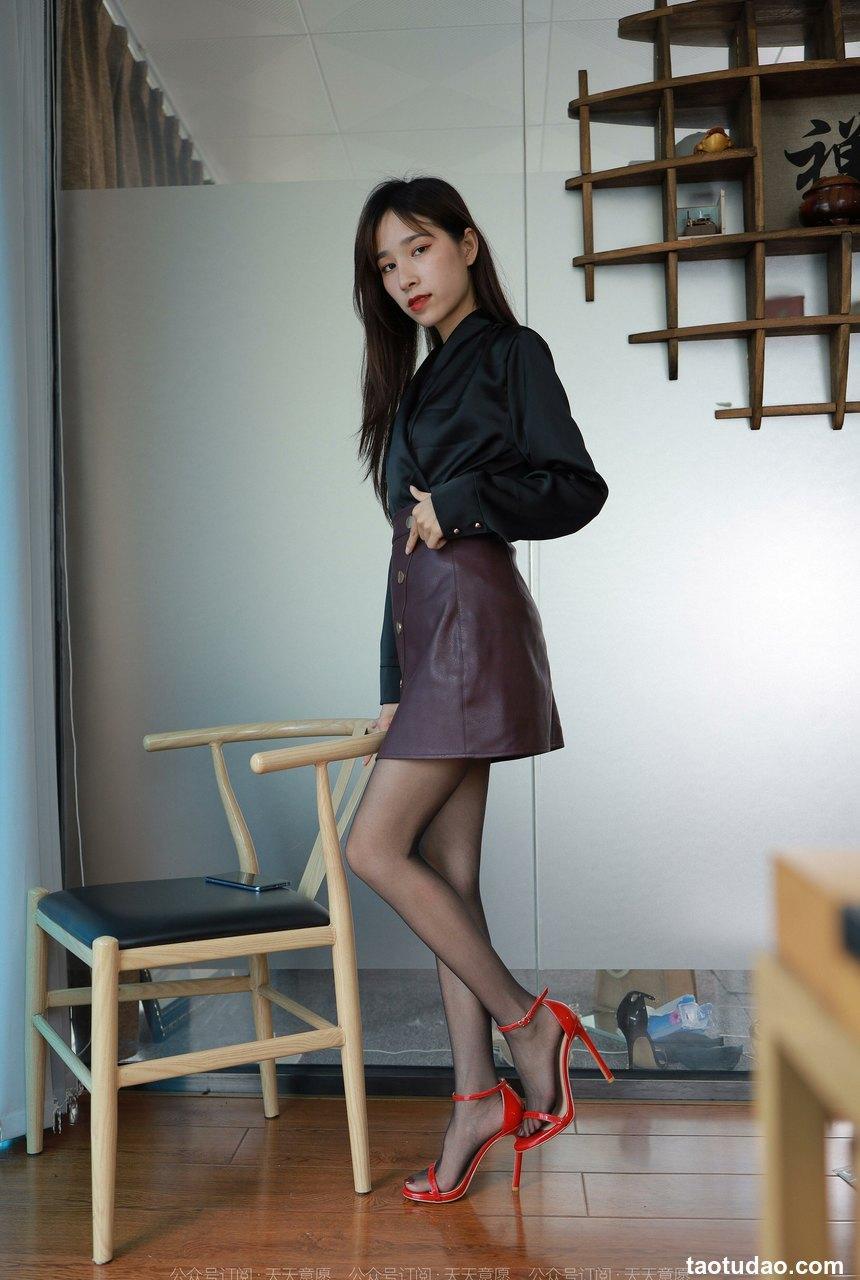 [IESS异思趣向] 2022.07.01 丝享家1134：美子《椅子下的红高跟》[91P／143MB]