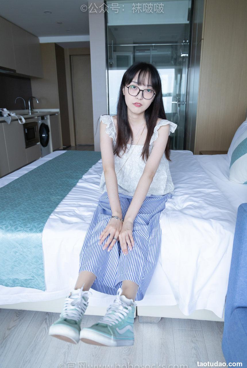 [BoBoSocks袜啵啵]NO.027 稚予- vans、白色棉袜、肉丝[136P+1V／3.35GB]