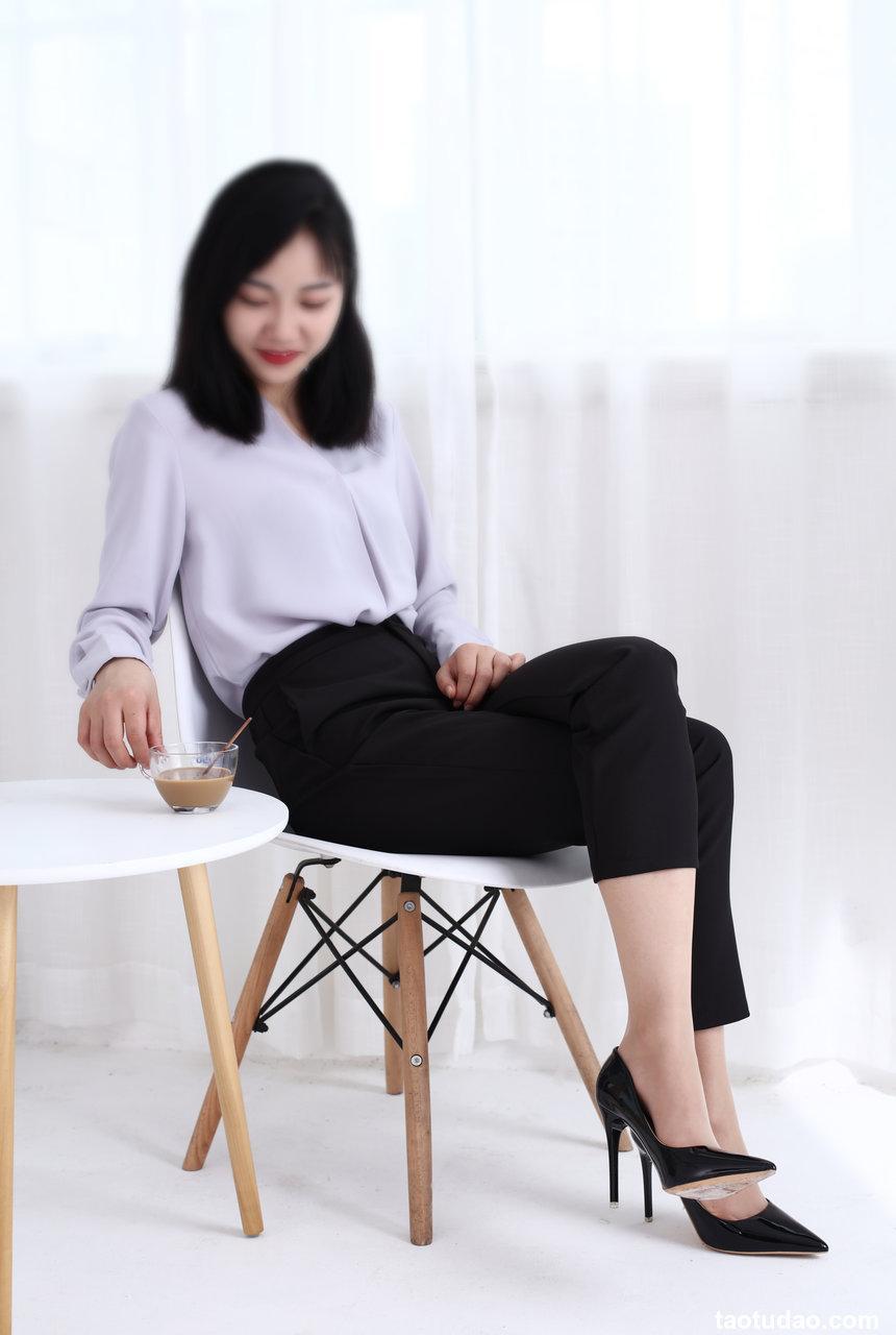 奈丝写真 NO.135 午后咖啡-小啊刀 [39P+400M]