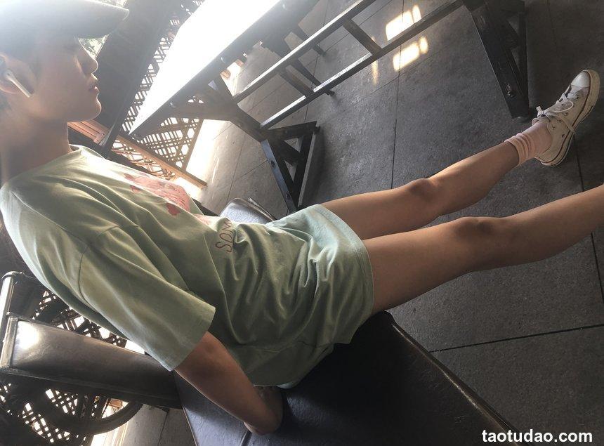 [最爱帆布鞋] 丝袜美腿写真 ON.40 图套+视频