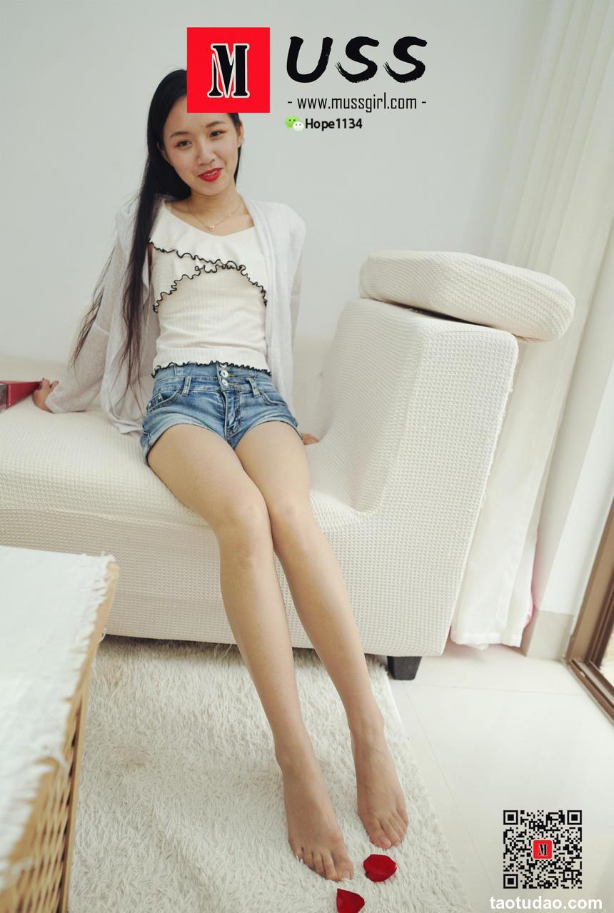 [MussGirl慕丝女郎]NO.073 我喜欢你手中的玫瑰[90P／182MB]