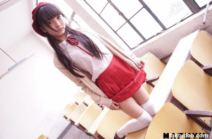 神楽板真冬 — JK白过膝系列套图[112P／1.24GB]