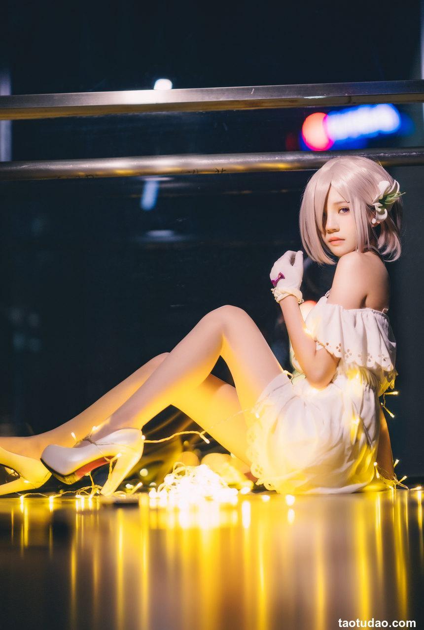 桜桃喵 — 玛修 [15P-195M]