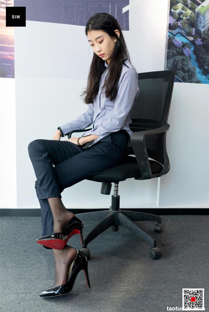 SIW斯文传媒 086 嘉慧 长袖立领茄紫色蝴蝶结淑女套裙 [69P-52M]