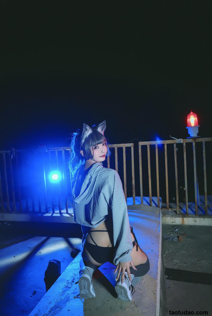 神楽板真冬 — 危険な耳-狼妹&兔娘[150P+4V／964MB]