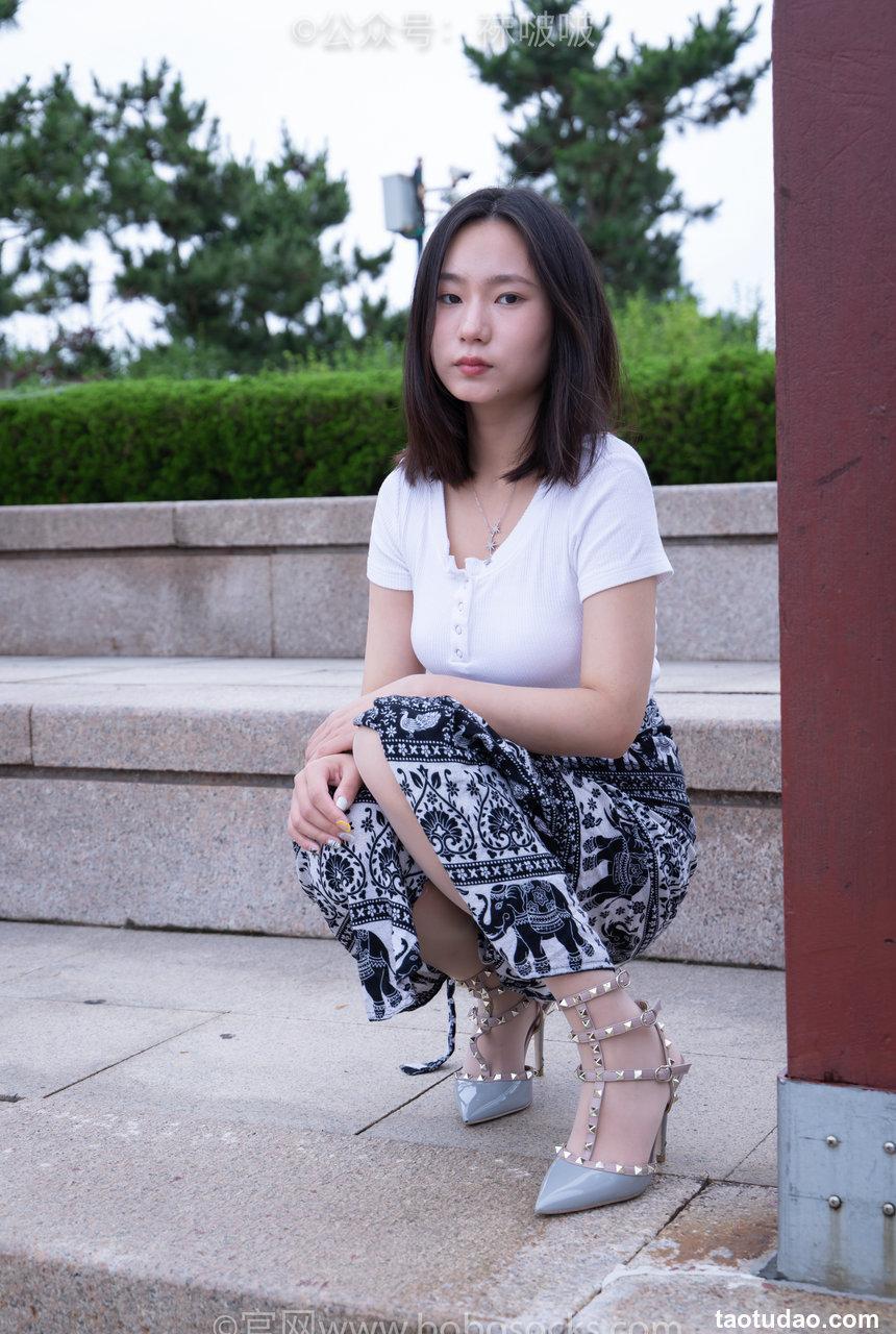 [BoBoSocks袜啵啵]NO.014 思思-华伦天奴高跟鞋、肉丝[140P+1V／6.17GB]