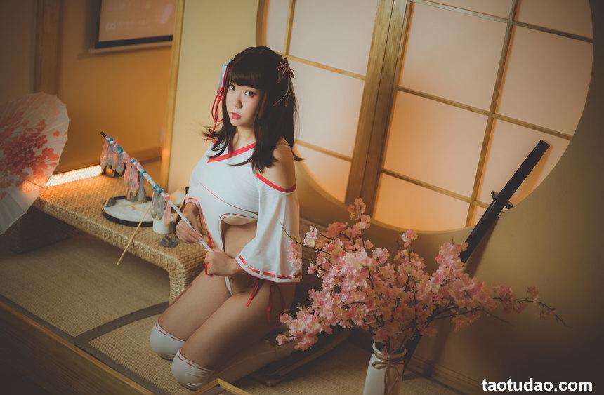 甜糖大魔王 NO.003 — 妈妈子巫女 [33P+2V-110M]