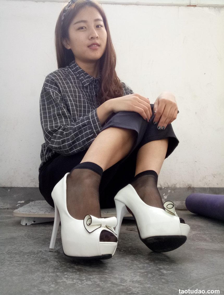 学妹校园寝室短丝系列003期 马聪[57P／84.6MB]