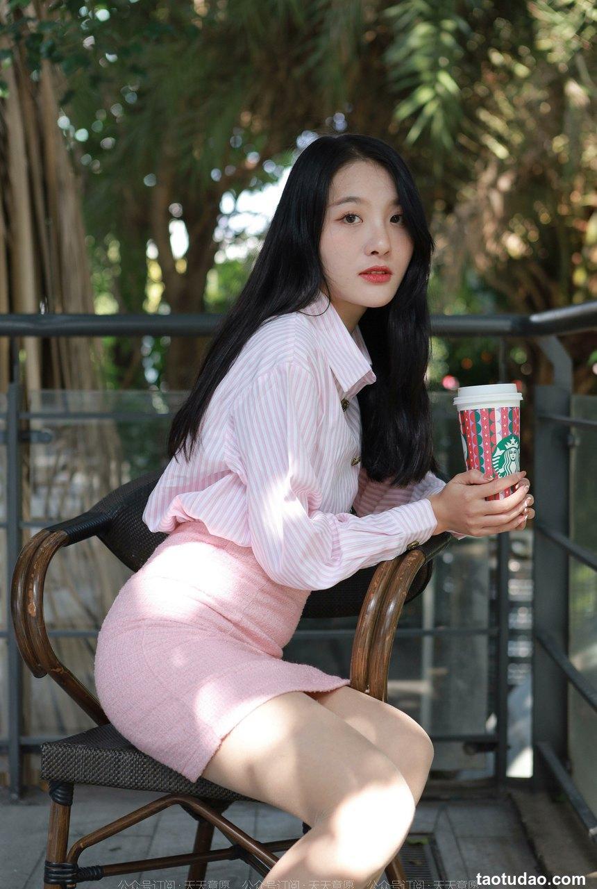 [IESS异思趣向] 2022.03.08 丝享家1022：婉萍《粉嫩的下午茶》[88P／155MB]