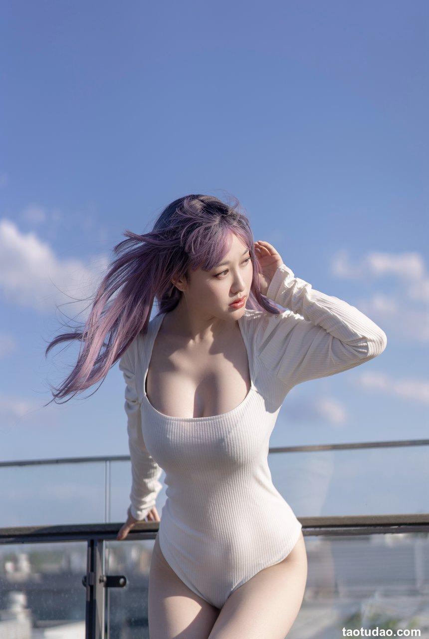 脱尾巴Mizuki NO.011 天台2 [43P121M]